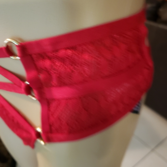 3 Victoria secret woman panties - Picture 9 of 11